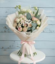 Букет цветов из:  Розы и Лизиантусы в Грязь
