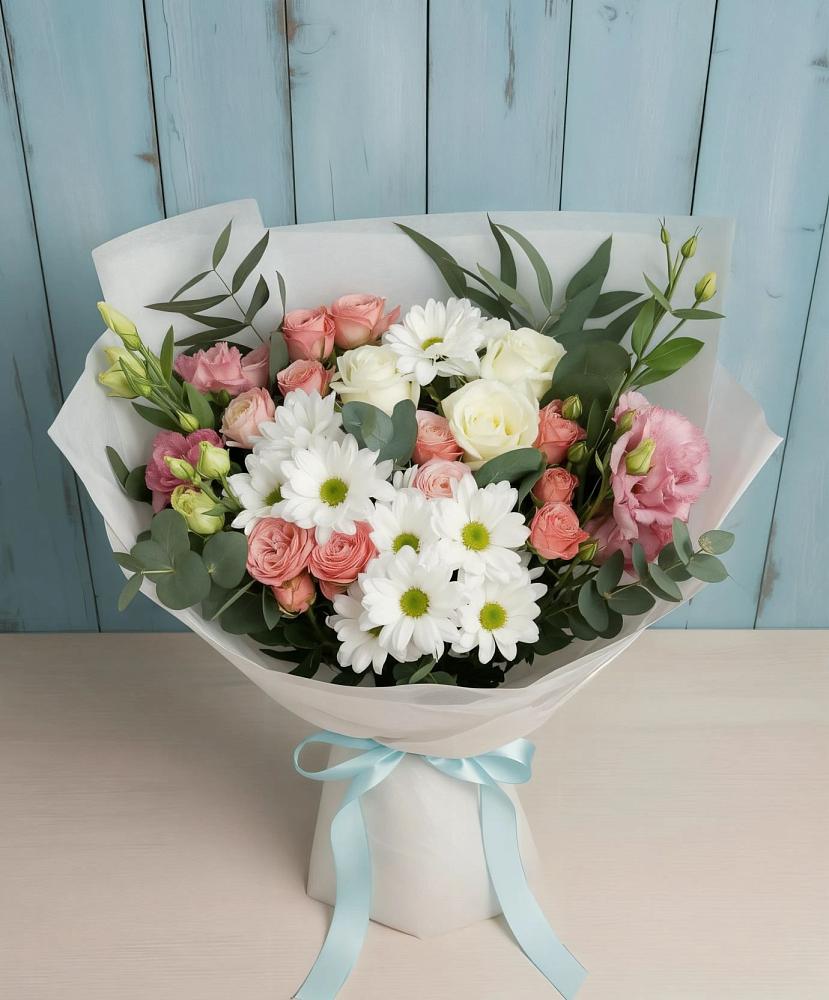 Букет цветов из: Розы, Лизиантусы и Хризантемы в Грязь