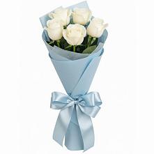 Букет 5 Белых роз Проуд в Грязь