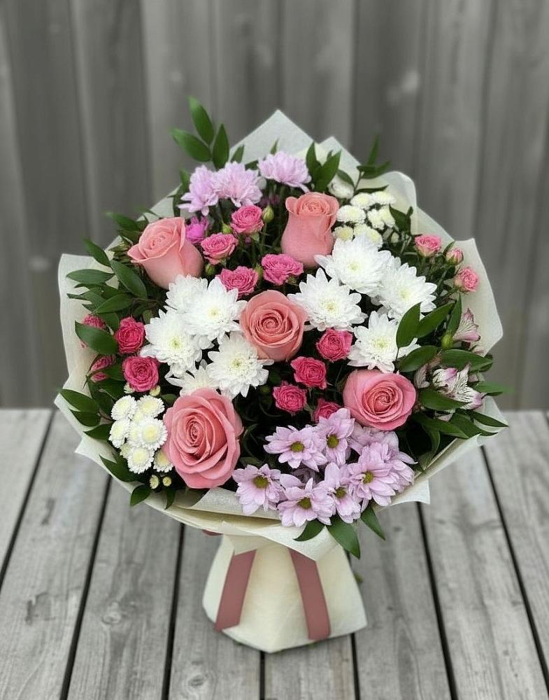 Букет цветов из: Альстромерии, Гвоздики, Розы и Хризантемы в Грязь