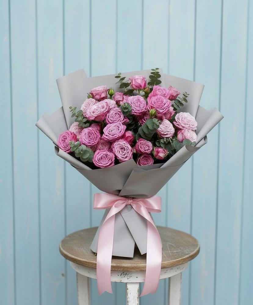 Букет цветов из: Розы в Грязь