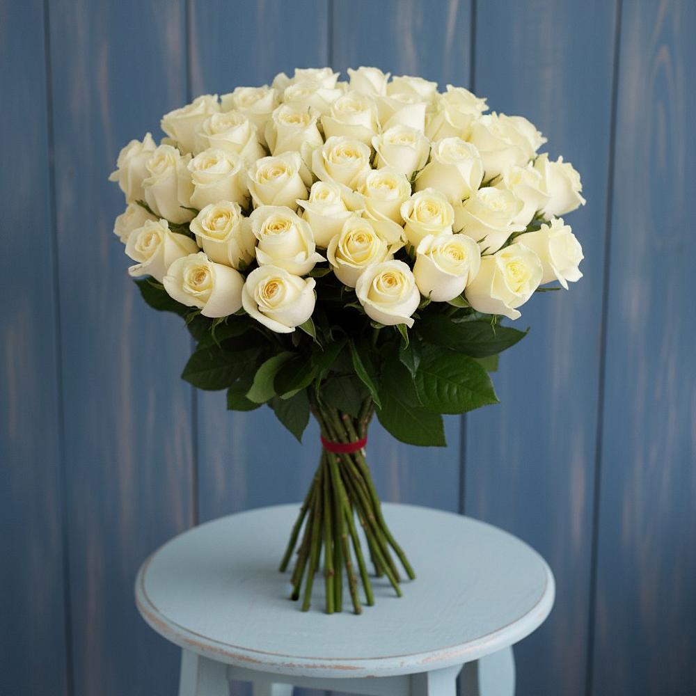 Букет 51 Белая роза Эдлесс Лав в Грязь