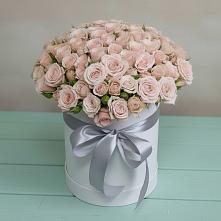 Цветочная композиция из Розы в шляпной коробке в Грязь