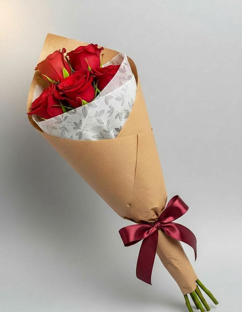 Букет цветов из: Розы в Грязь