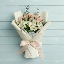 Букет цветов из:  Альстромерии в Грязь