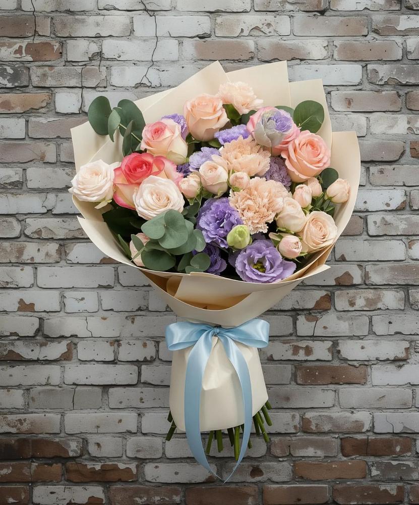 Букет цветов из: Розы, Лизиантусы и Гвоздики в Грязь