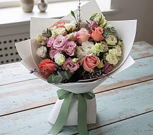 Букет цветов из:  Розы, Лизиантусы и Гвоздики #REPLACE_PRED# Грязь