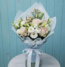 Букет цветов из:  Розы и Лизиантусы в Грязь