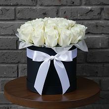 Цветочная композиция из Розы в шляпной коробке в Грязь