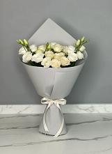 Букет цветов из:  Розы и Лизиантусы в Грязь